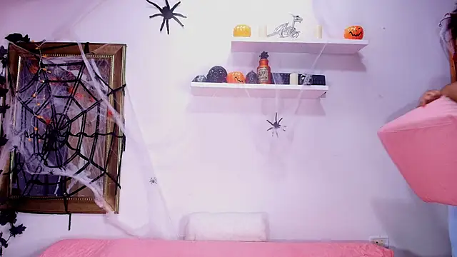 naia blessed online show from 10/24/25, 07:13