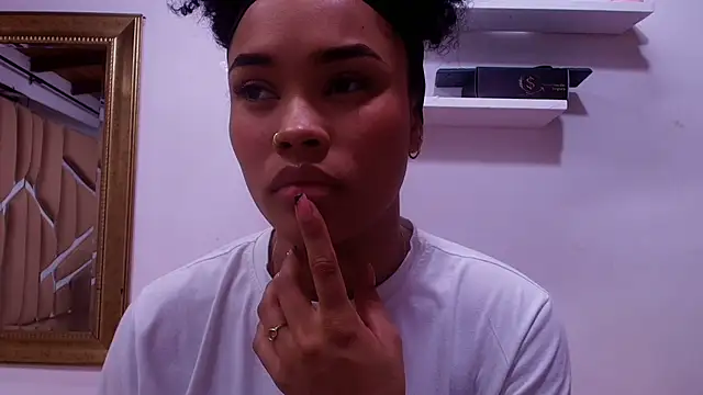 Snapshot of naia_blessed chatting on 10/06/25, 07:14 naia blessed online show from 10/06/25, 07:14