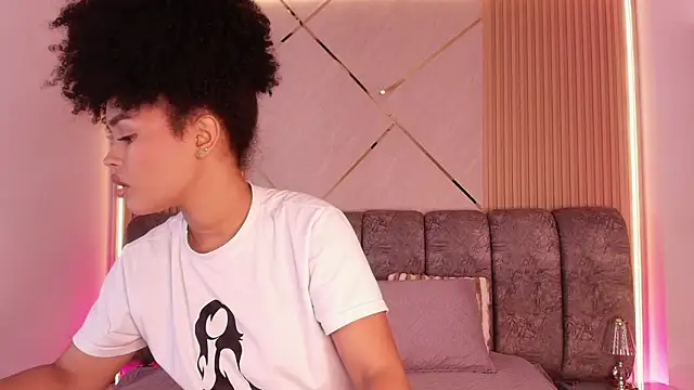 naia blessed online show from 03/24/26, 07:14