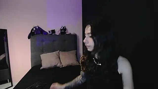 Snapshot of _onthary_6 chatting on 02/24/25, 09:30 onthary 6 online show from 02/24/25, 09:30