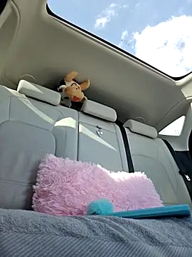 Bondgirl 013 online show from 10/30/25, 10:46