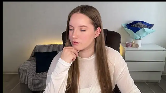 EvaMaddison online show from 03/22/26, 06:15