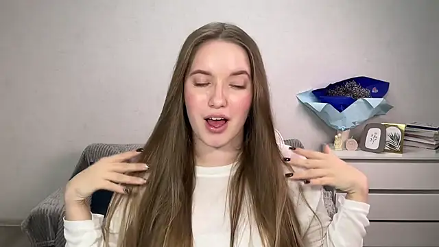 EvaMaddison online show from 11/24/25, 06:19