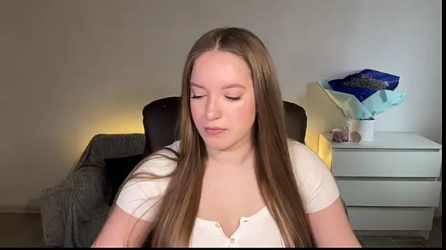 EvaMaddison online show from 04/09/26, 07:25