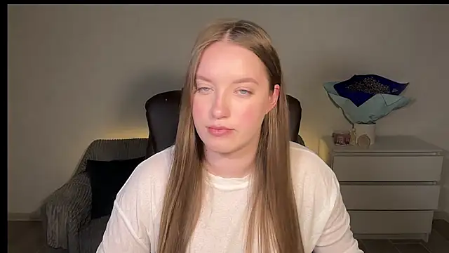 EvaMaddison online show from 03/25/26, 05:01