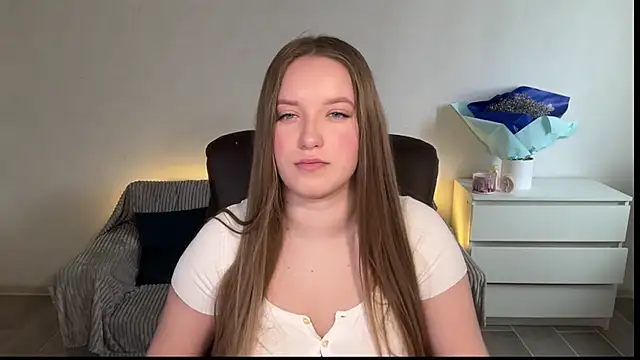 EvaMaddison online show from 04/11/26, 07:45