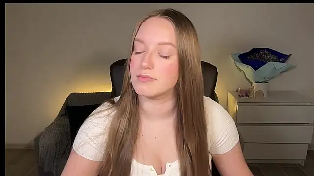 EvaMaddison online show from 03/26/26, 05:44