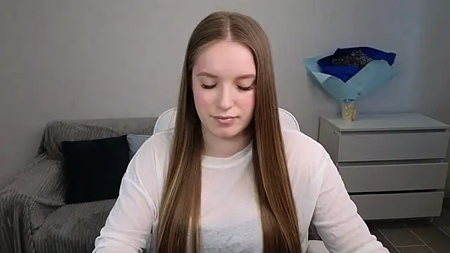 EvaMaddison online show from 02/27/25, 08:24