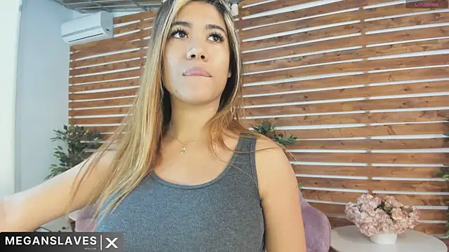 Snapshot of _MeganRain chatting on 03/20/25, 05:35 MeganRain online show from 03/20/25, 05:35