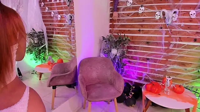 Snapshot of _MeganRain chatting on 10/17/25, 07:33 MeganRain online show from 10/17/25, 07:33