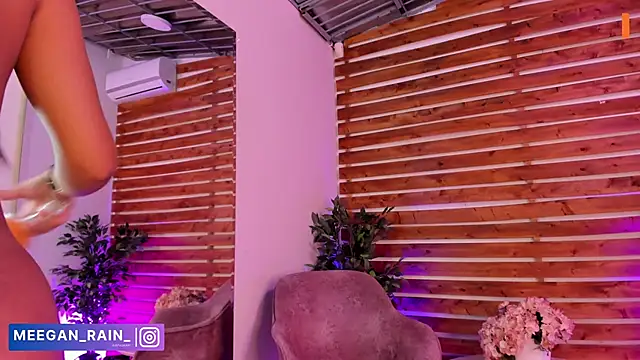 Snapshot of _MeganRain chatting on 11/28/25, 08:36 MeganRain online show from 11/28/25, 08:36