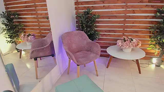 Snapshot of _MeganRain chatting on 03/11/25, 12:50 MeganRain online show from 03/11/25, 12:50