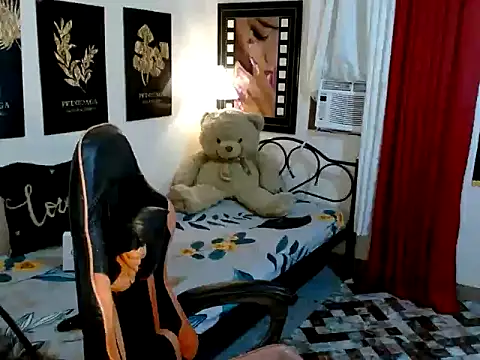 UrhotGoddess online show from 10/24/25, 08:46