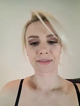 AureliaDoux online show from 03/16/25, 06:01