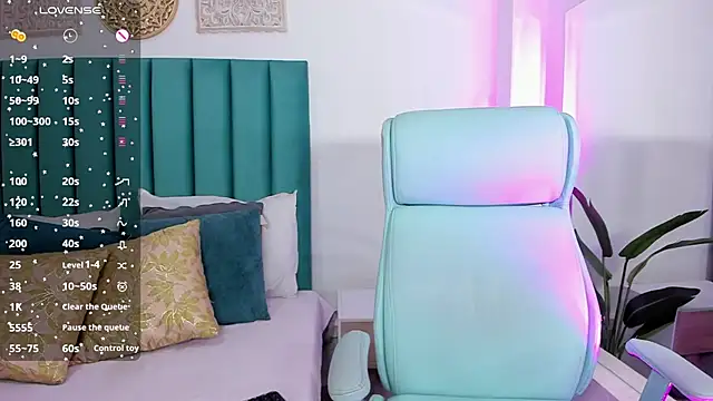 amy-thomson1 online show from 03/14/26, 12:33