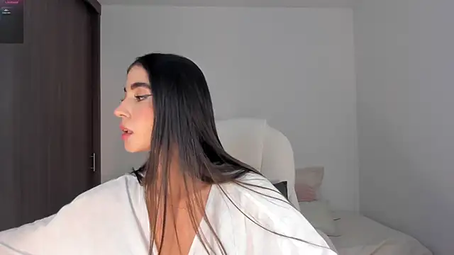 RebeccaBaxter online show from 02/12/25, 12:27