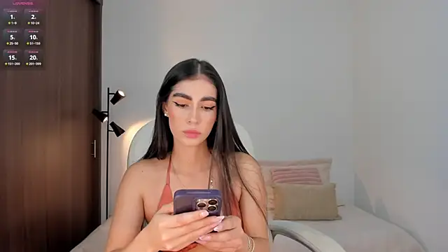 RebeccaBaxter online show from 10/15/25, 12:20