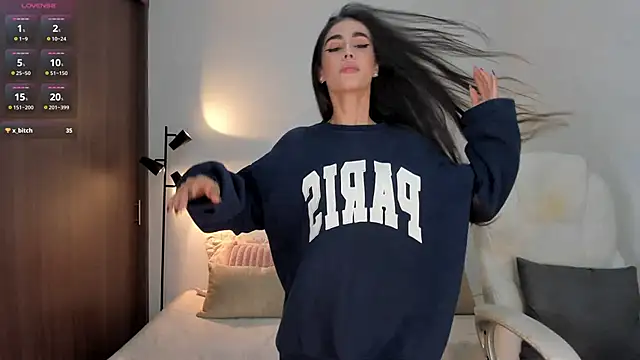 RebeccaBaxter online show from 11/12/25, 11:52