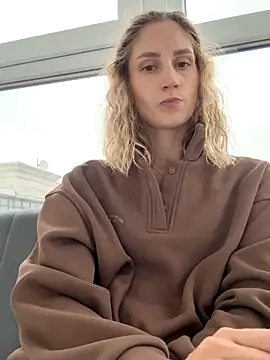 Snapshot of Feral_berry_8133 chatting on 10/10/25, 11:55 Feral berry 8133 online show from 10/10/25, 11:55