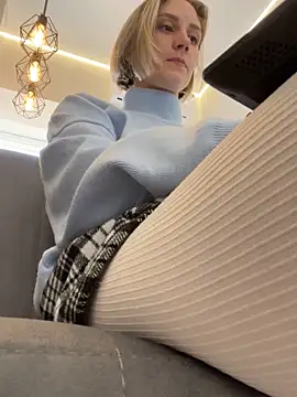 Snapshot of Feral_berry_8133 chatting on 01/15/25, 07:15 Feral berry 8133 online show from 01/15/25, 07:15