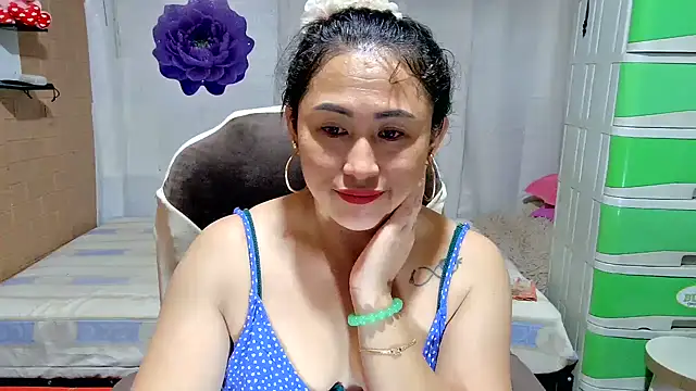 M e c e l online show from 05/13/26, 03:08