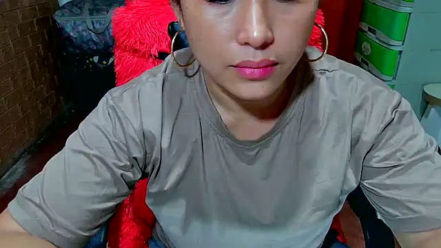 M e c e l online show from 10/31/25, 07:43