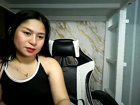 Mia 2022 online show from 11/21/25, 06:23