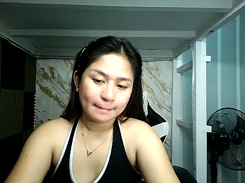 Mia 2022 online show from 11/11/25, 03:40