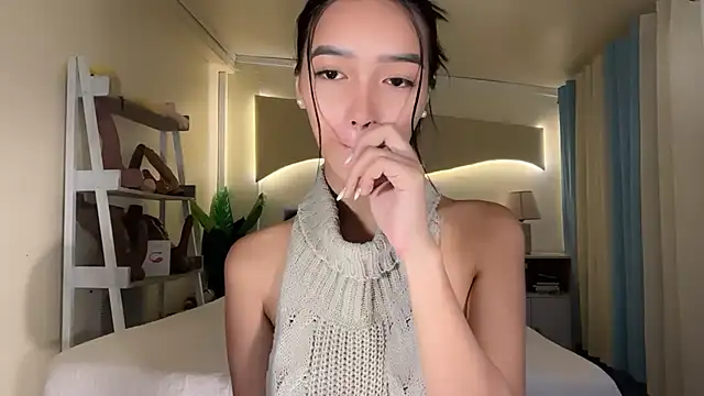  caroline69 online show from 10/25/25, 02:44