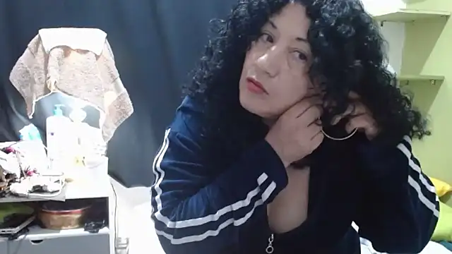 Snapshot of Diosasky chatting on 02/21/26, 08:11 Diosasky online show from 02/21/26, 08:11