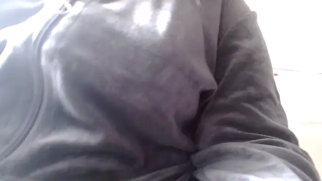 Snapshot of Diosasky chatting on 02/04/26, 02:23 Diosasky online show from 02/04/26, 02:23