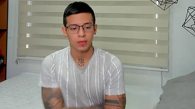 SIXXTOLOVE18 online show from 02/08/26, 09:01