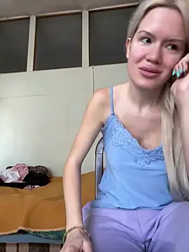 Keylili online show from 03/07/25, 10:02