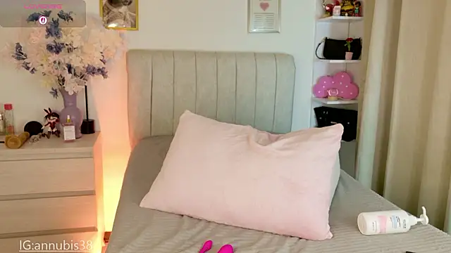 Snapshot of Annubis_lia chatting on 03/04/26, 07:27 Annubis lia online show from 03/04/26, 07:27