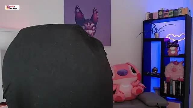 S Lilith  online show from 04/06/26, 11:39