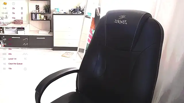 Mina Sanna online show from 04/03/26, 07:48