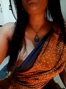 Snapshot of RadhaBabe chatting on 02/16/26, 12:59 RadhaBabe online show from 02/16/26, 12:59