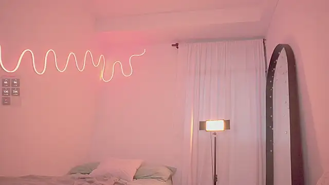 HannaMoom online show from 05/12/26, 11:11