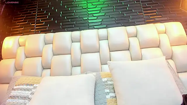 Salo Heaven online show from 11/28/25, 01:55