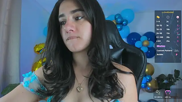 annadu011 online show from 04/15/26, 02:32