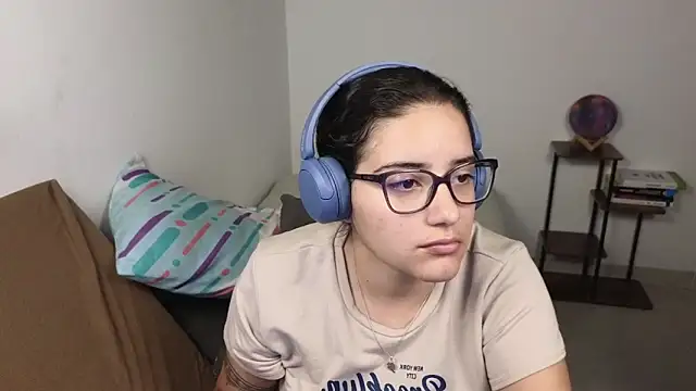 blue  moon  online show from 02/19/26, 02:19