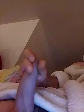 Snapshot of Dani_el82@xh chatting on 02/02/25, 01:02 Dani el82xh online show from 02/02/25, 01:02