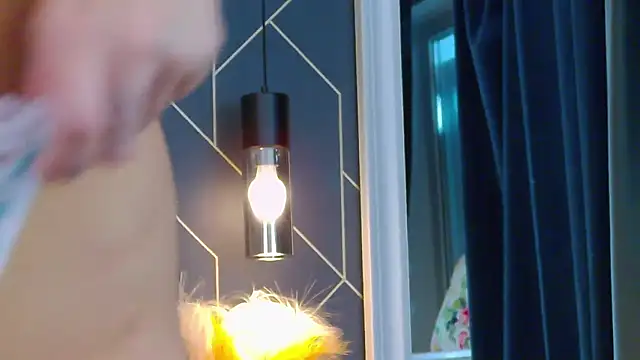 EmyLaveau online show from 03/05/26, 06:21