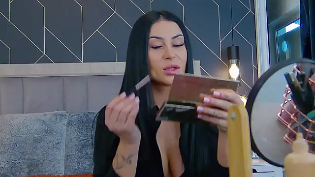 EmyLaveau online show from 02/13/26, 06:35