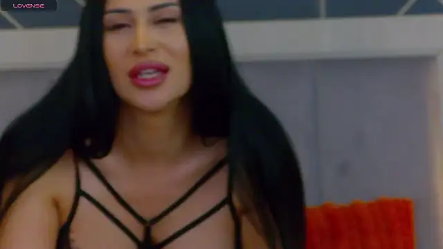 EmyLaveau online show from 02/10/26, 06:23