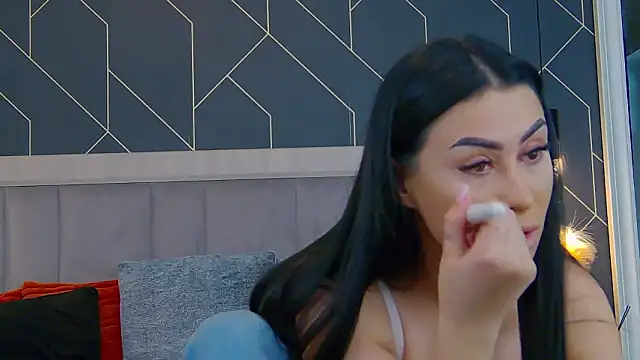 EmyLaveau online show from 03/02/26, 06:14