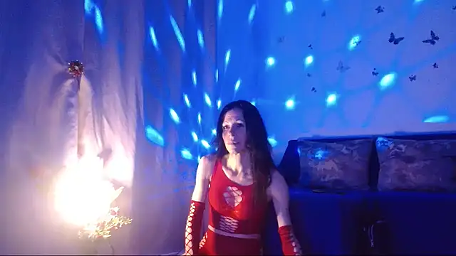 Snapshot of ElysaSun chatting on 11/26/25, 07:25 ElysaSun online show from 11/26/25, 07:25