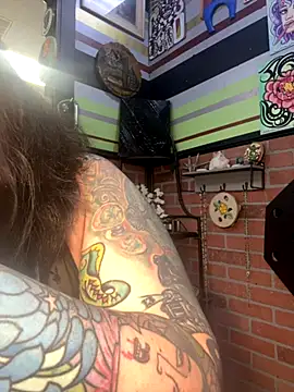 evacheers online show from 11/11/25, 05:02