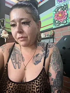 evacheers online show from 11/09/25, 03:49