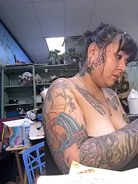 evacheers online show from 11/06/25, 08:51